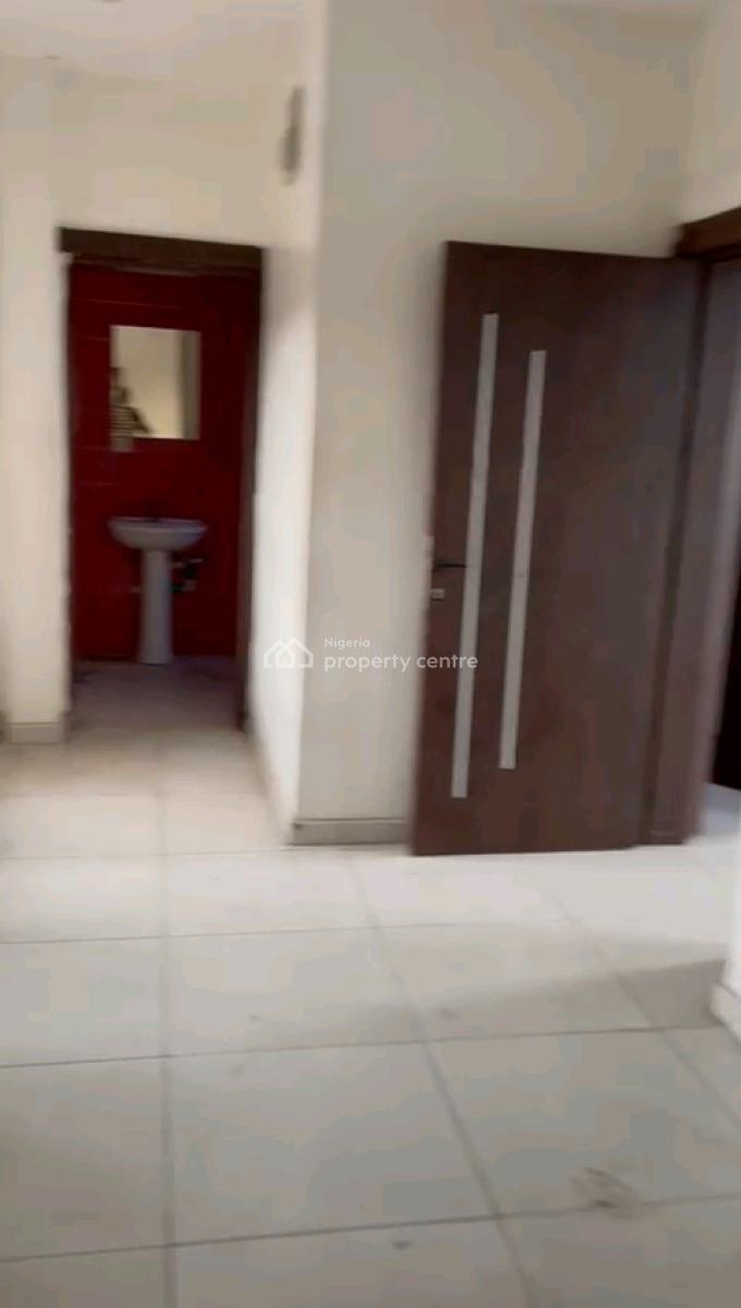 a Well Built and Standard Mini Flat, Obanikoro, Shomolu, Lagos, Mini Flat (room and Parlour) for Rent