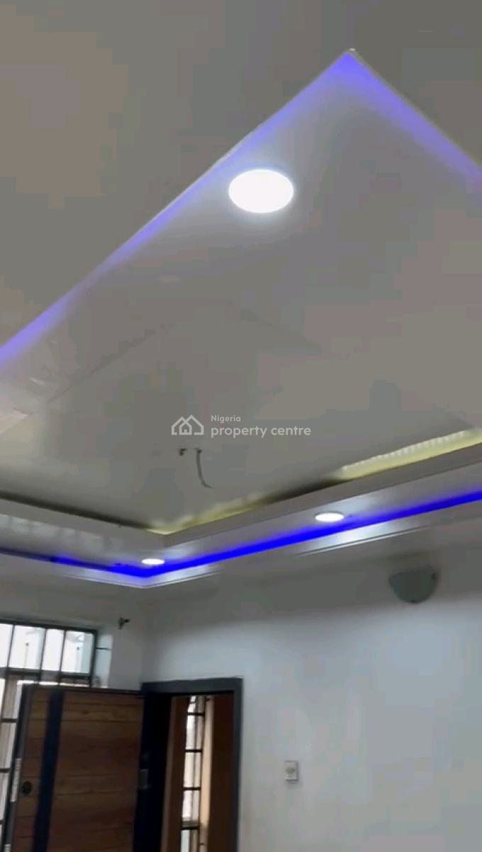 a Well Built and Standard Mini Flat, Obanikoro, Shomolu, Lagos, Mini Flat (room and Parlour) for Rent