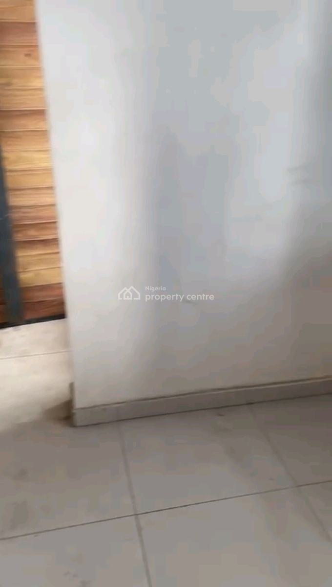 a Well Built and Standard Mini Flat, Obanikoro, Shomolu, Lagos, Mini Flat (room and Parlour) for Rent