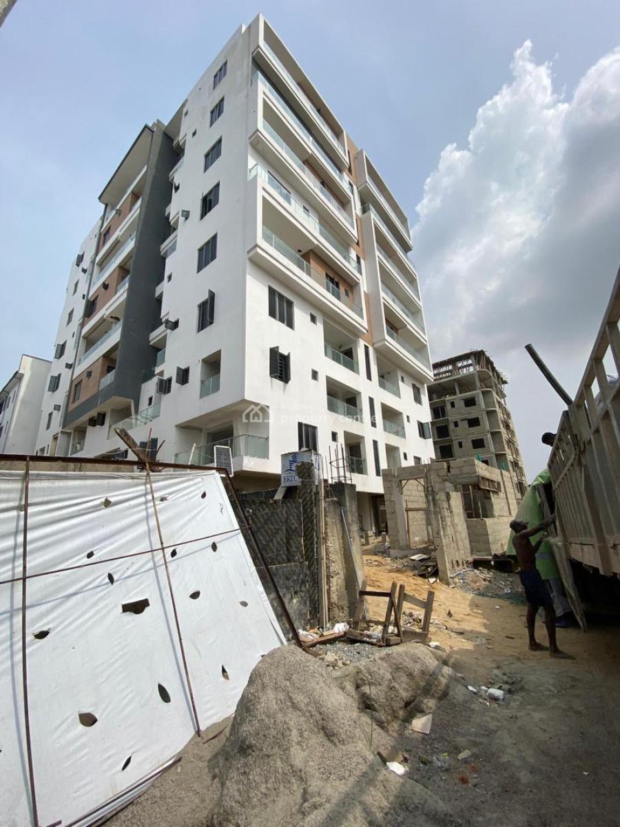 Spacious 2 Bedroom Apartment, Lekki Phase 1, Lekki, Lagos, Flat / Apartment for Sale