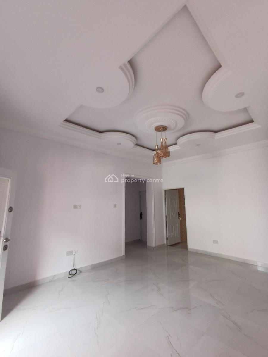 a Standard 2bedroom Flat, Opposite The Patron Before Novare Shoprite Ajah, Lekki Phase 2, Lekki, Lagos, Flat / Apartment for Rent