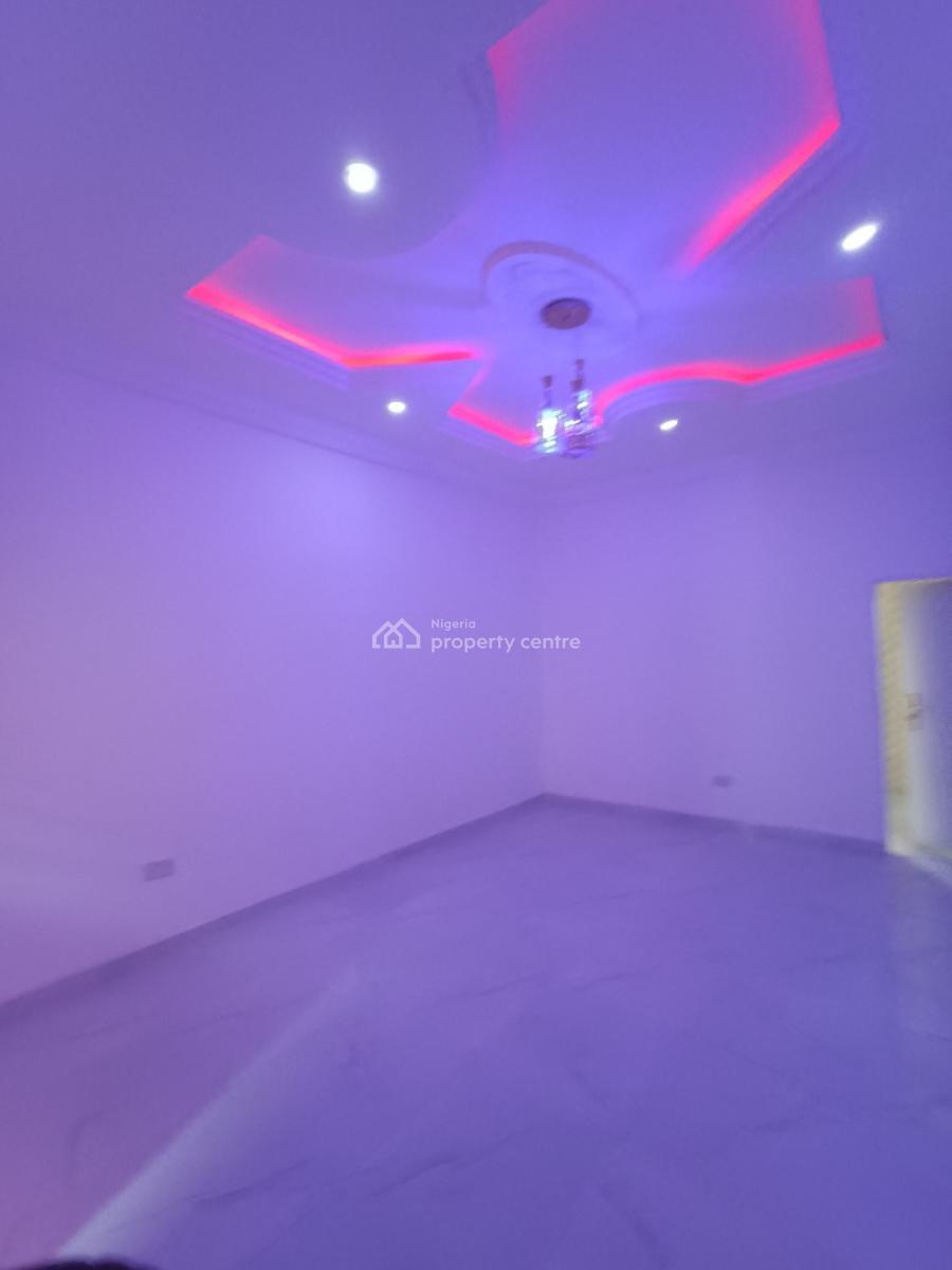 a Standard 2bedroom Flat, Opposite The Patron Before Novare Shoprite Ajah, Lekki Phase 2, Lekki, Lagos, Flat / Apartment for Rent