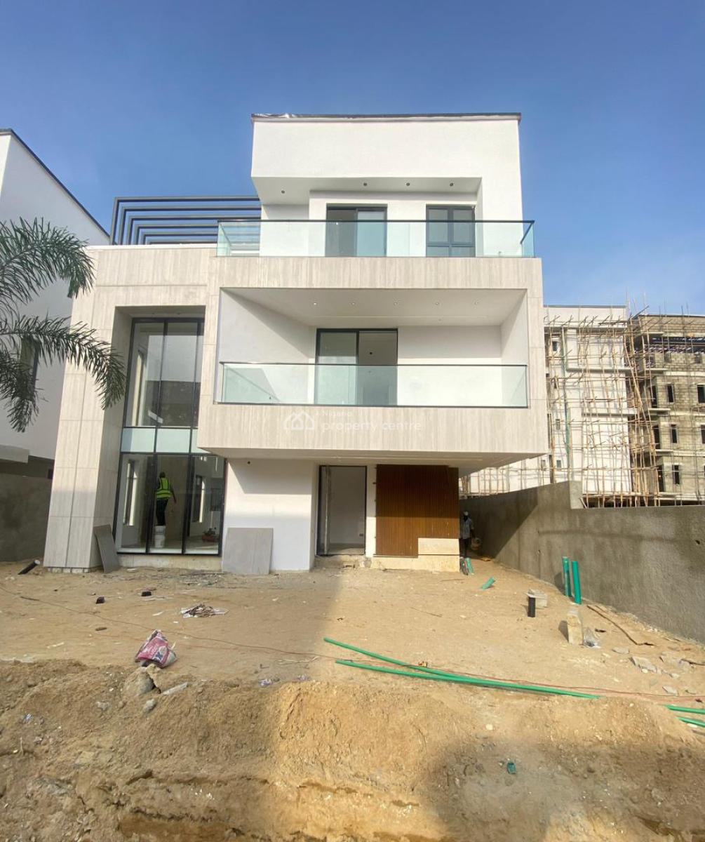 Spacious 6-bedroom Fully Detached Duplex with Bq, Lekki Phase 1, Lekki, Lagos, Detached Duplex for Sale