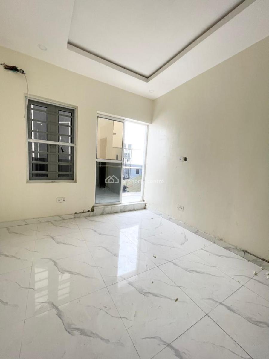 2 Bedroom Apartment, Ikota, Lekki, Lagos, Flat / Apartment for Sale