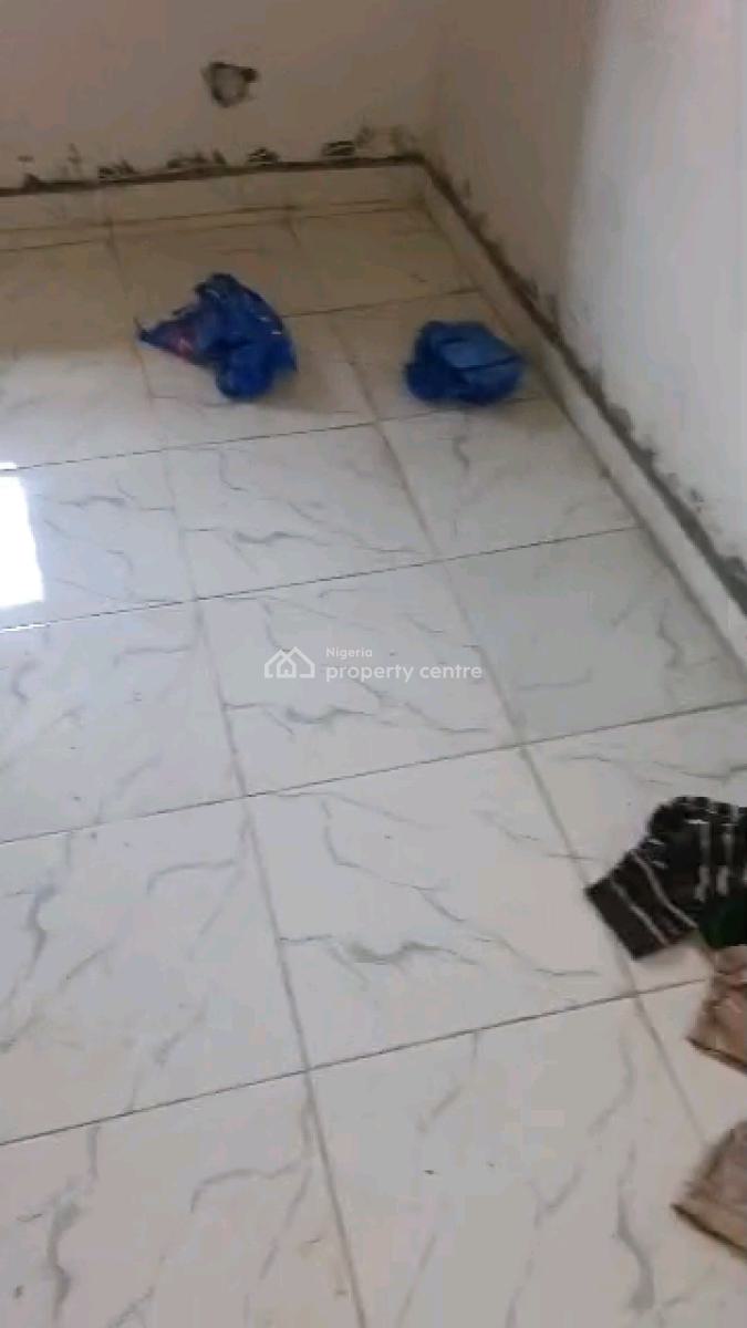 a Very Spacious Miniflat, Adekunle, Yaba, Lagos, Mini Flat (room and Parlour) for Rent