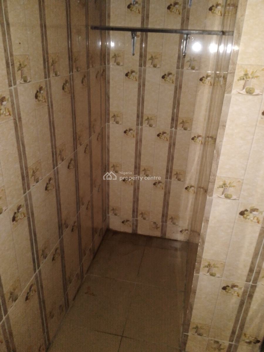 Miniflat Upstairs, Off Gbara Street, Jakande, Lekki, Lagos, Mini Flat (room and Parlour) for Rent