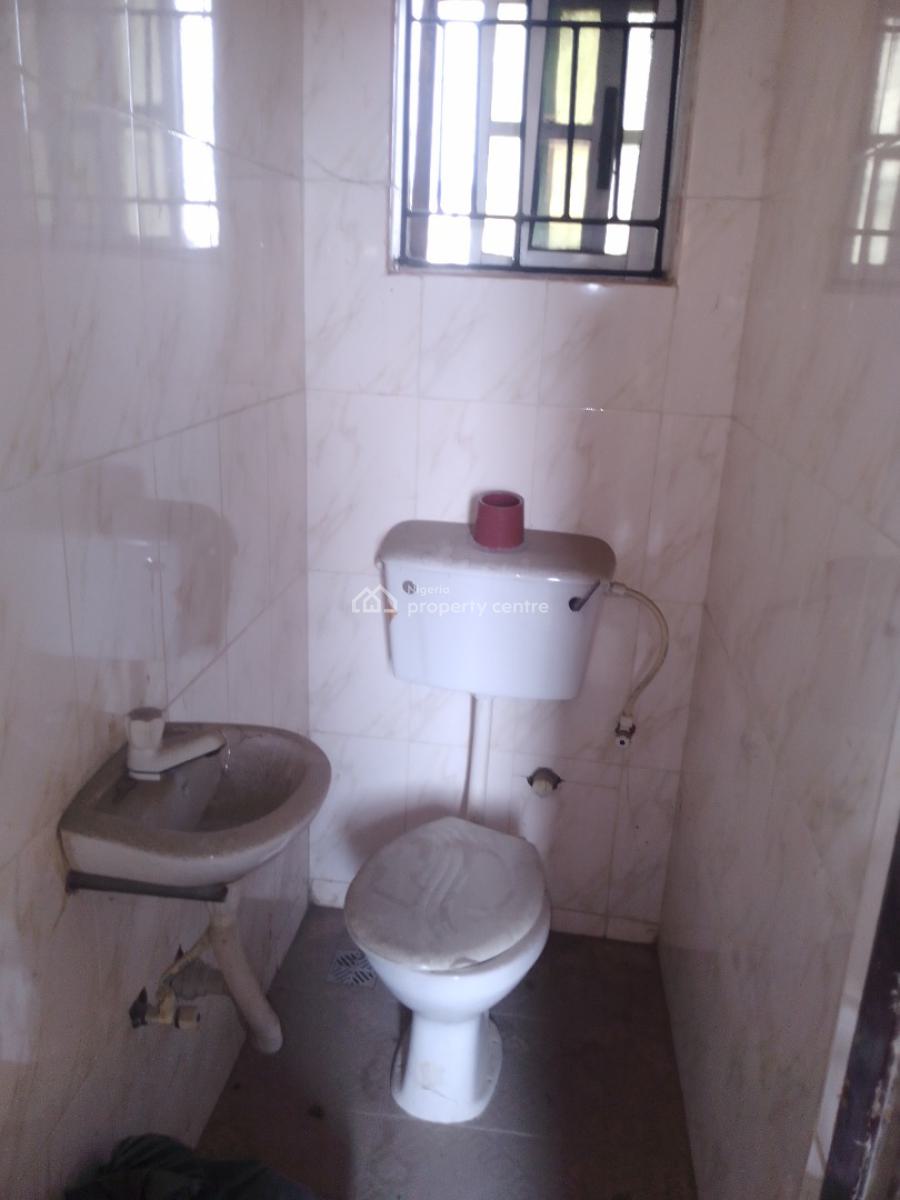 Miniflat Upstairs, Off Gbara Street, Jakande, Lekki, Lagos, Mini Flat (room and Parlour) for Rent
