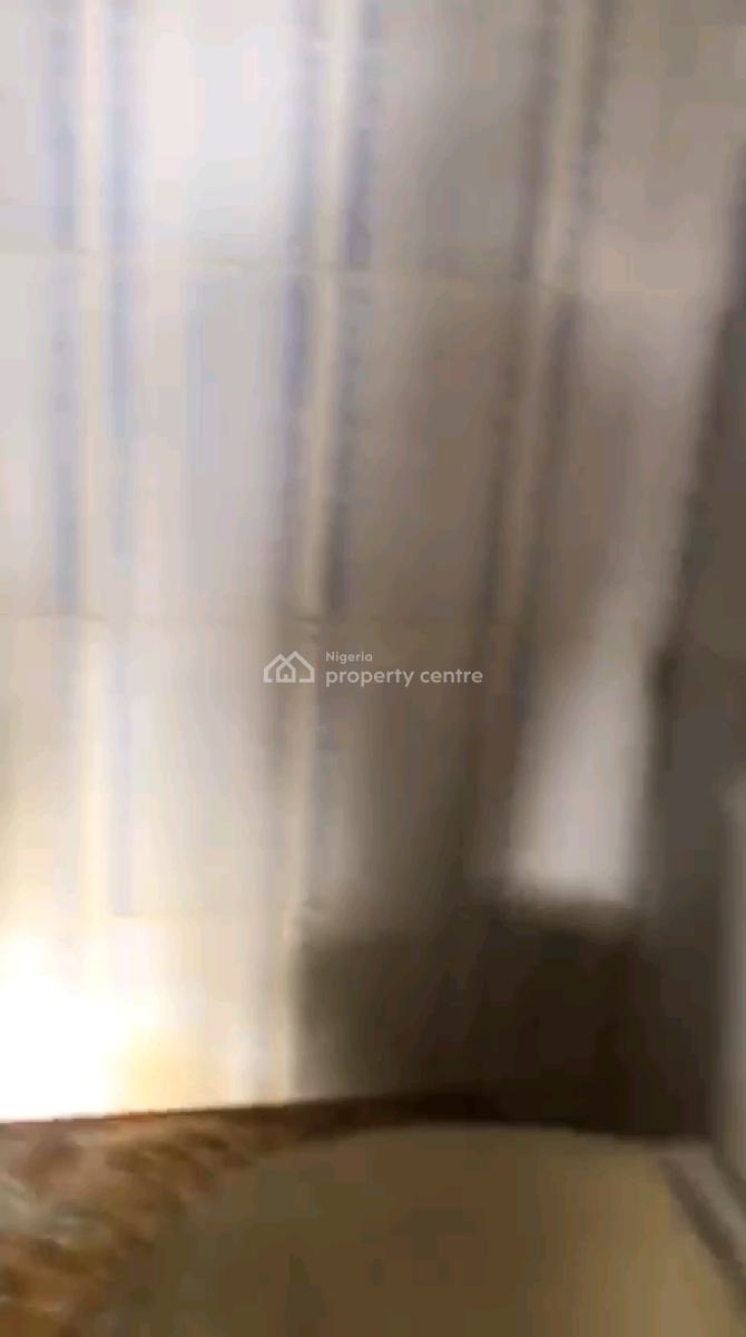 Decent and Spacious 2 Bedroom Upflat All Rooms En-suite, Off Yetunde Brown, Ifako, Gbagada, Lagos, Flat / Apartment for Rent