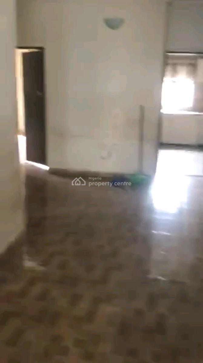 Decent and Spacious 2 Bedroom Upflat All Rooms En-suite, Off Yetunde Brown, Ifako, Gbagada, Lagos, Flat / Apartment for Rent