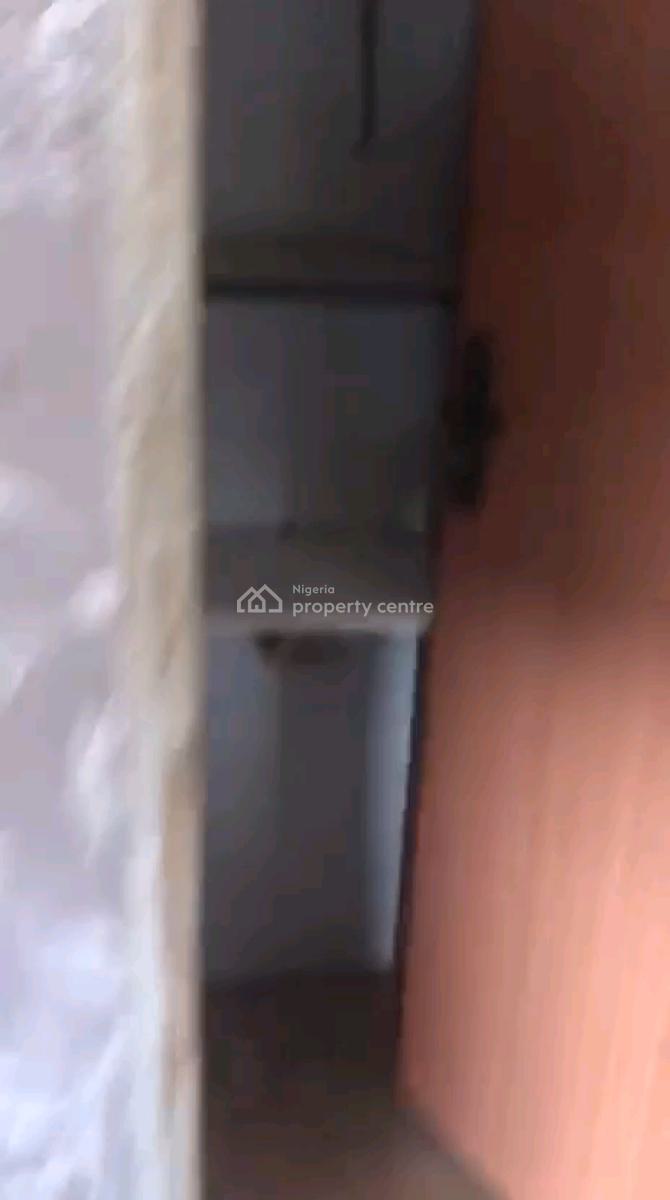 Decent and Spacious 2bedroom Upflat All Rooms En-suite, Off Yetunde Brown, Ifako, Gbagada, Lagos, Flat / Apartment for Rent