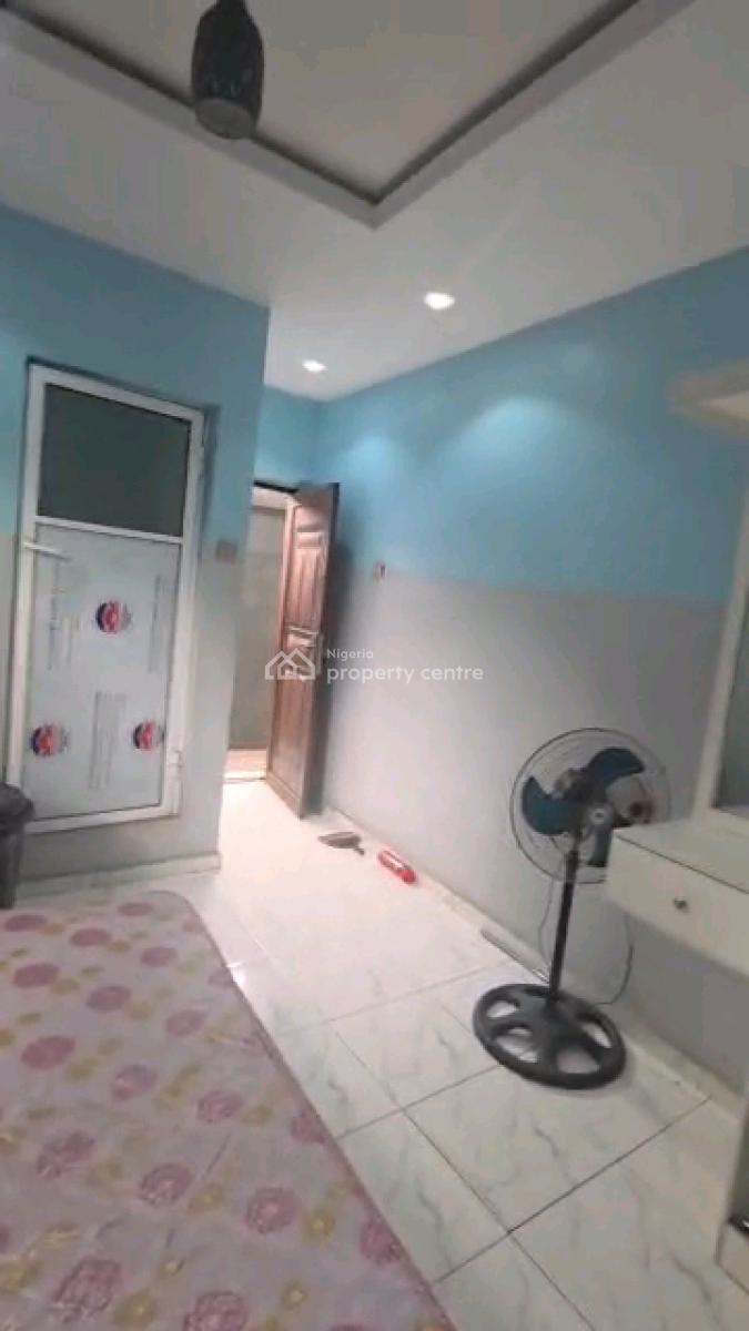 Spacious Self Contain, Abule Ijesha, Yaba, Lagos, Self Contain (single Rooms) for Rent