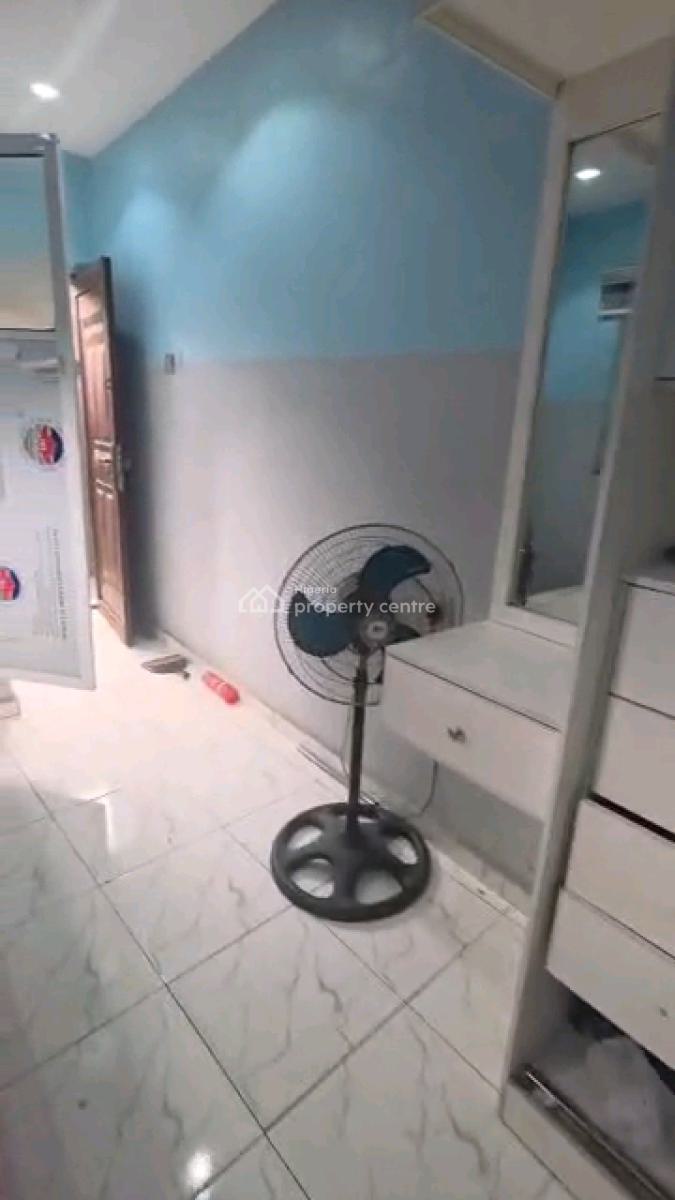 Spacious Self Contain, Abule Ijesha, Yaba, Lagos, Self Contain (single Rooms) for Rent