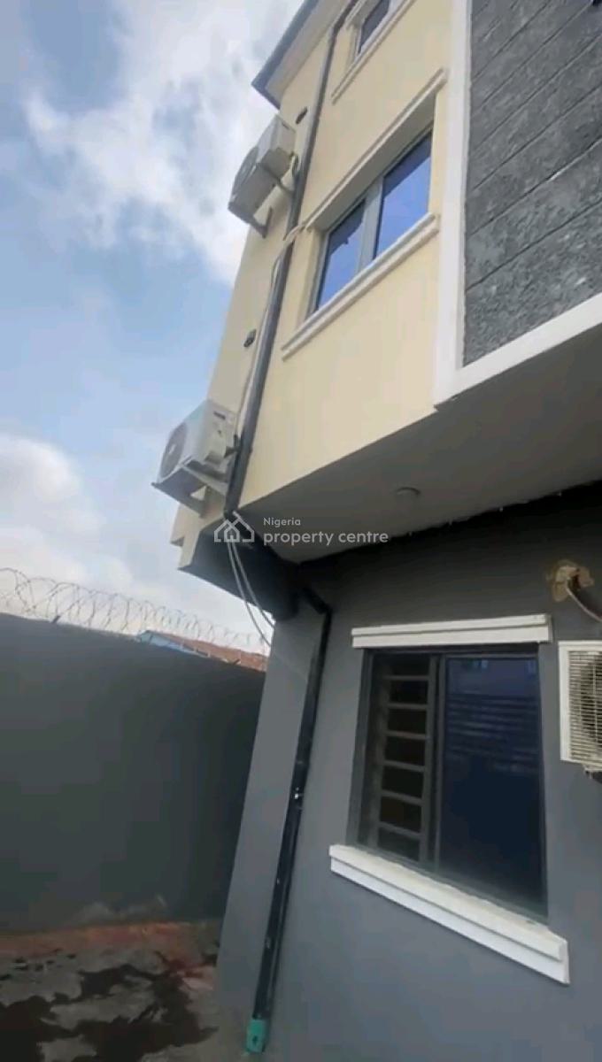 Newly Built Spacious Furnished Mini Upflat with 2 Toilet 1 Bathroom, Ijagbemi Street Off Pedro Road, Gbagada, Lagos, Mini Flat (room and Parlour) for Rent