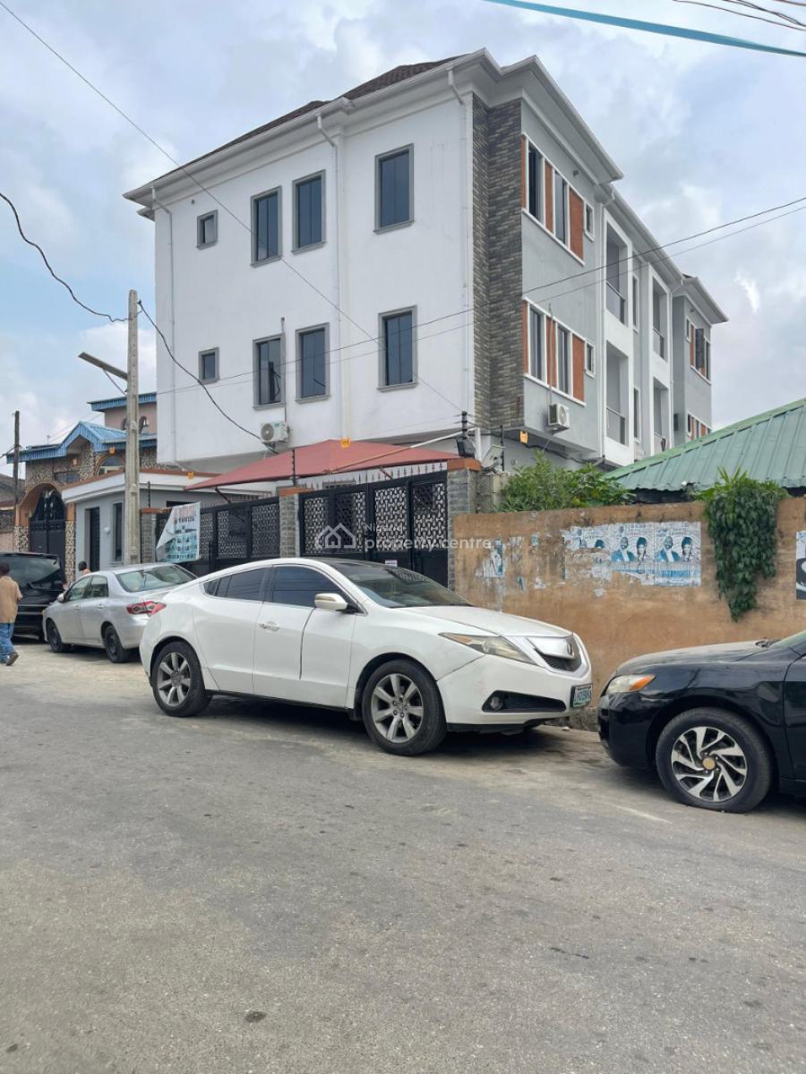 Very Nice Lovely Built 3 Bedroom Apartment in a Serene Neighborhood, Off Masha Road, Surulere, Lagos, Flat / Apartment for Sale