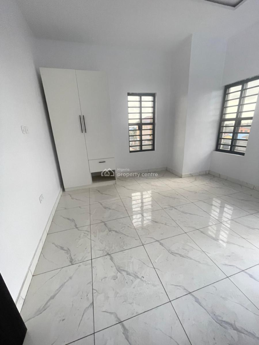 Very Nice Lovely Built 3 Bedroom Apartment in a Serene Neighborhood, Off Masha Road, Surulere, Lagos, Flat / Apartment for Sale
