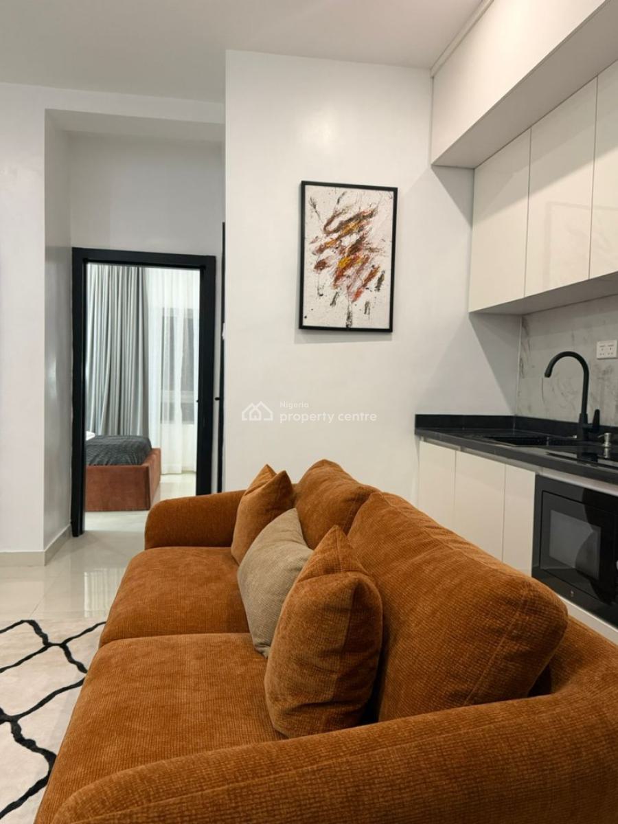 Stunning 1 Bedroom Apartment, Maben Estate, Chevron, Lekki Phase 2, Lekki, Lagos, Mini Flat (room and Parlour) Short Let