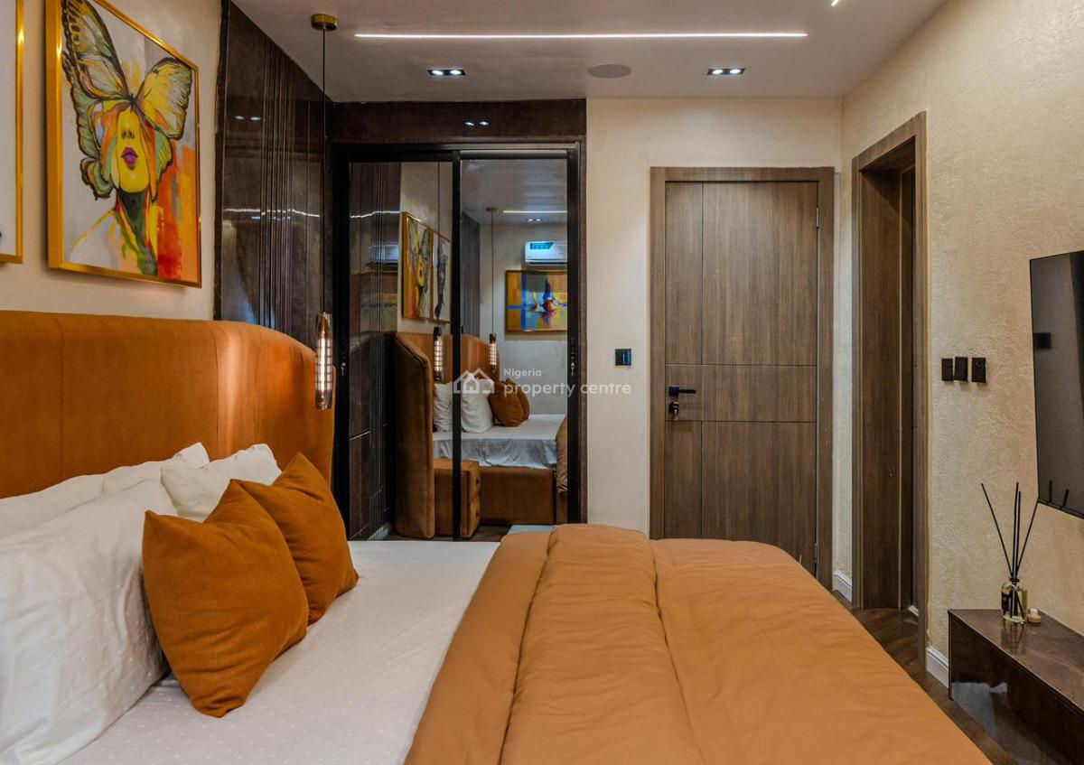 Luxury 3-bedroom Apartment W/pool, Ps5 and More, Lekki Phase 1, Lekki, Lagos, Flat / Apartment Short Let