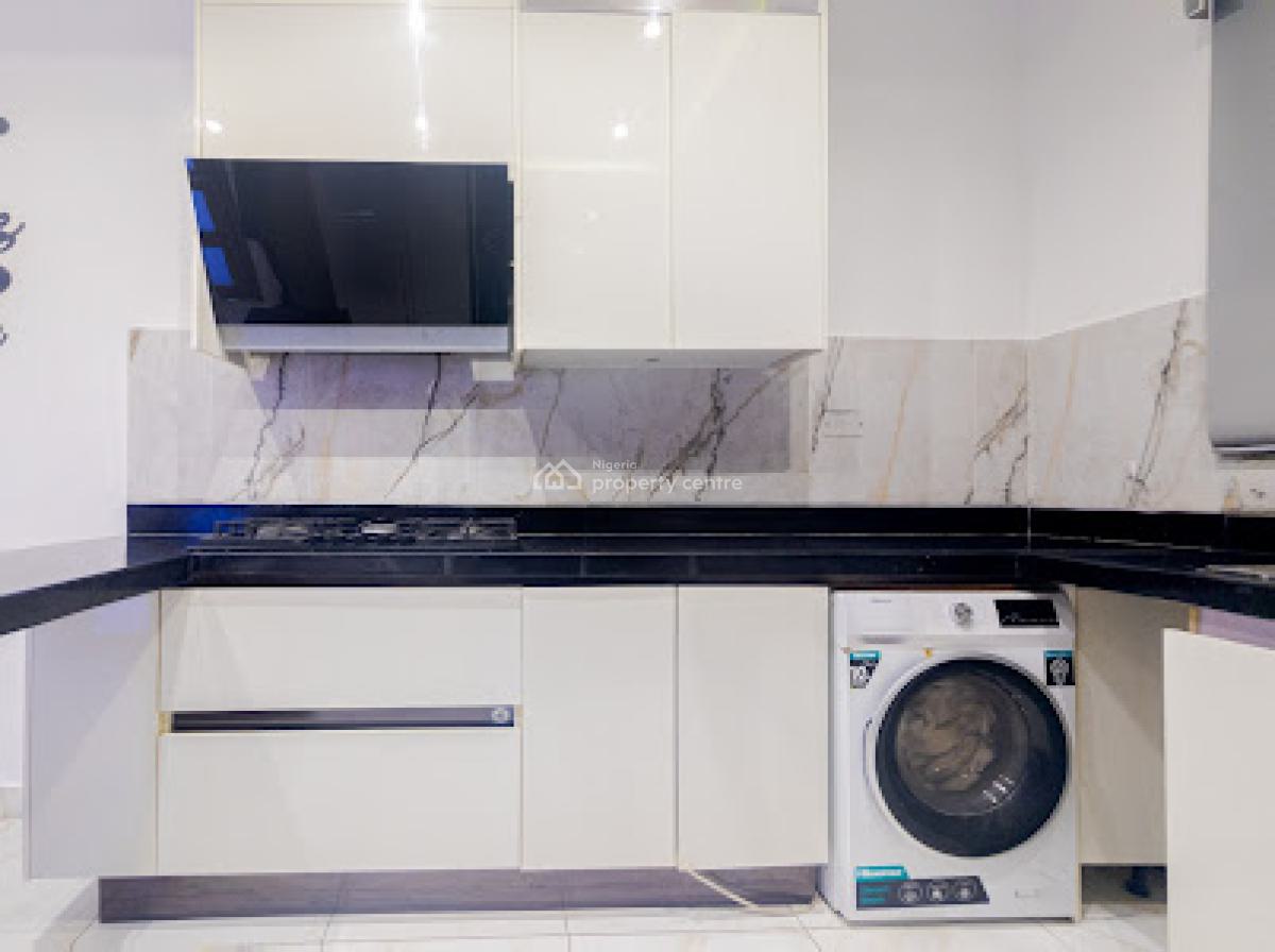 Luxury Fully Furnished 2 Bedroom Flat, Admiralty Way, Lekki Phase 1, Lekki, Lagos, Flat / Apartment for Rent