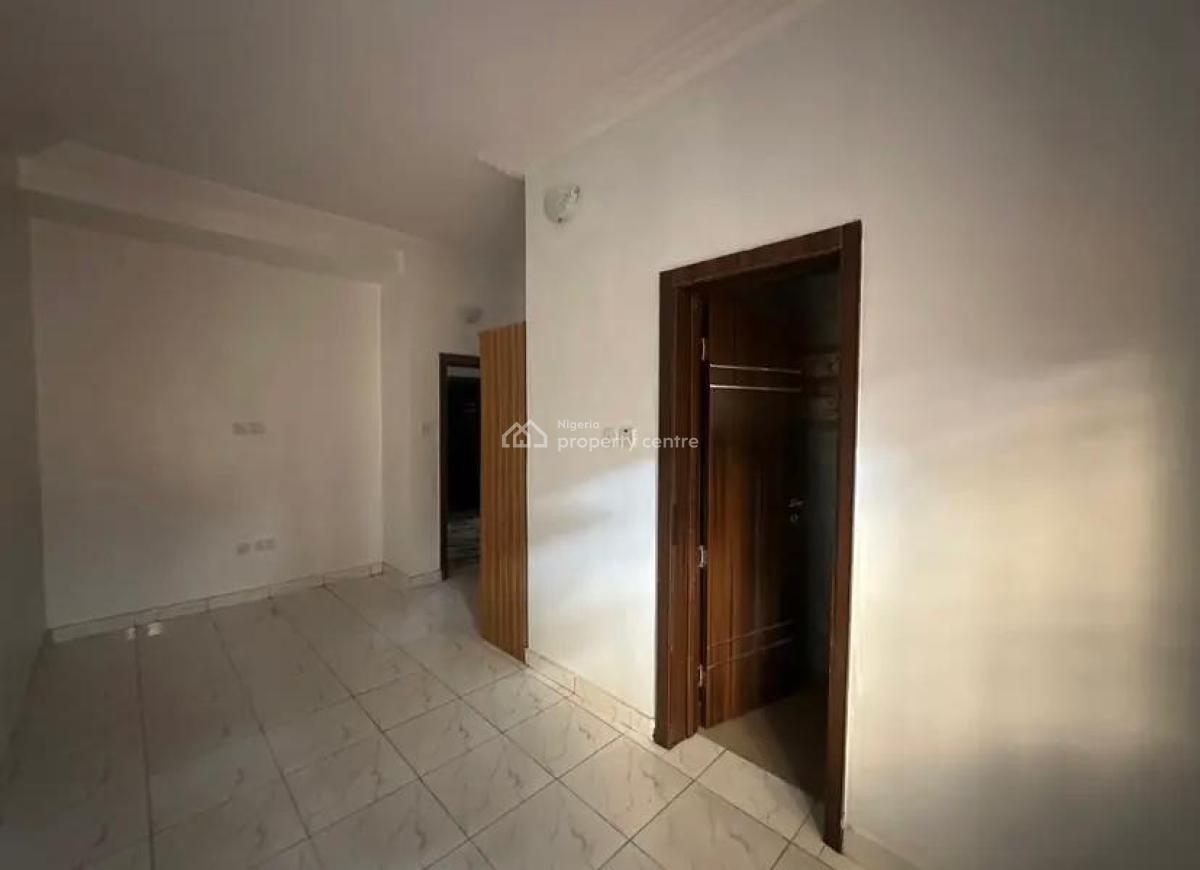 Excellent Spacious 3 Bedroom Apartment, Lekki Phase 1, Lekki, Lagos, Flat / Apartment for Rent