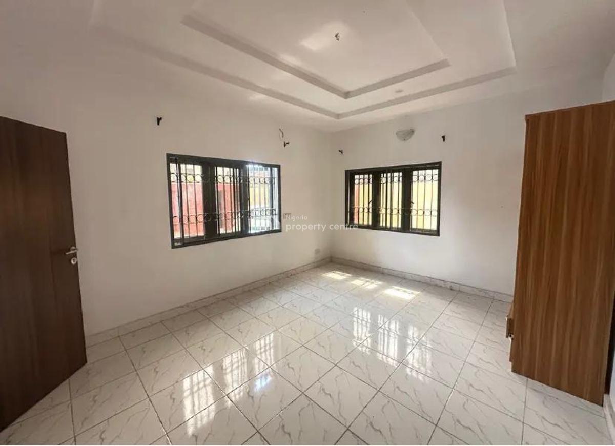 Excellent Spacious 3 Bedroom Apartment, Lekki Phase 1, Lekki, Lagos, Flat / Apartment for Rent