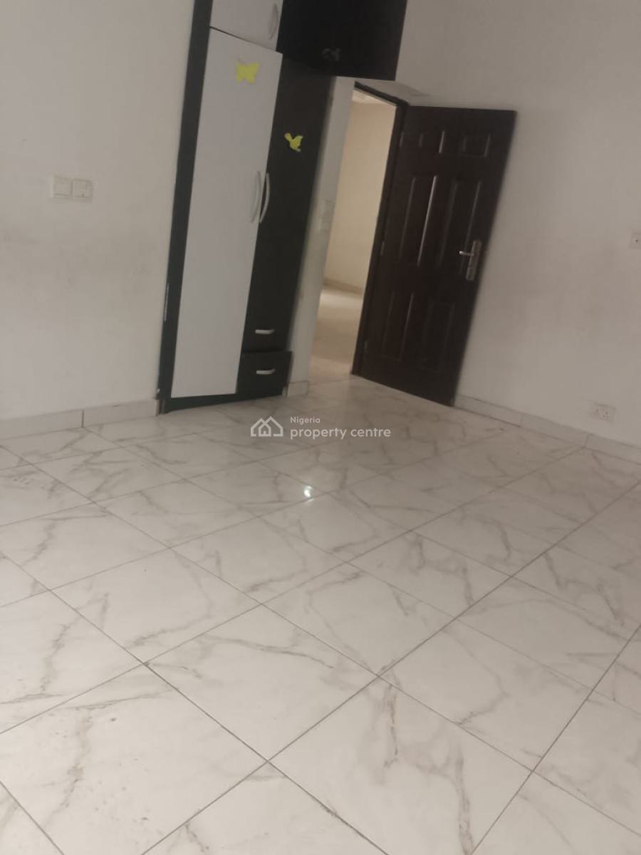 Luxurious Room Upstairs, Ikota, Lekki, Lagos, Self Contain (single Rooms) for Rent