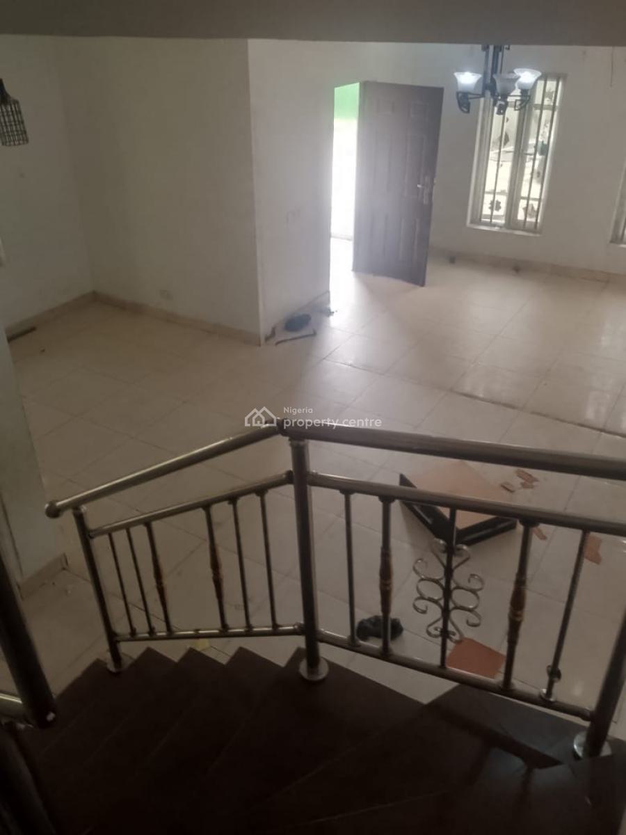 Luxurious Room Upstairs, Ikota, Lekki, Lagos, Self Contain (single Rooms) for Rent