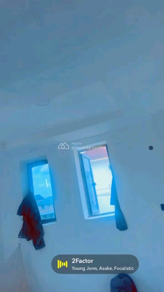 Standard and Executive 2 Bedroom Fla, Oyadiran Estate, Sabo, Yaba, Lagos, Flat / Apartment for Rent