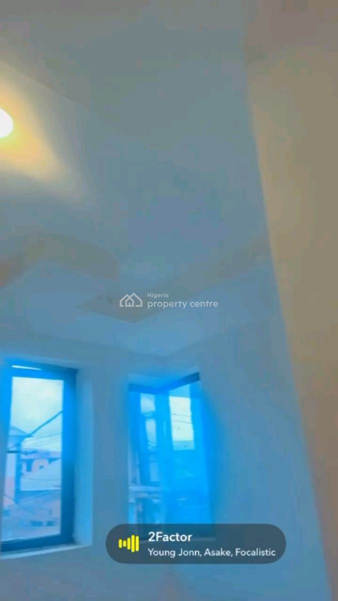 Standard and Executive 2 Bedroom Fla, Oyadiran Estate, Sabo, Yaba, Lagos, Flat / Apartment for Rent