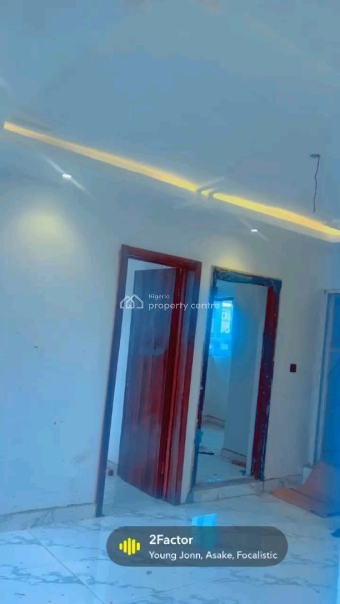 Standard and Executive 2 Bedroom Fla, Oyadiran Estate, Sabo, Yaba, Lagos, Flat / Apartment for Rent