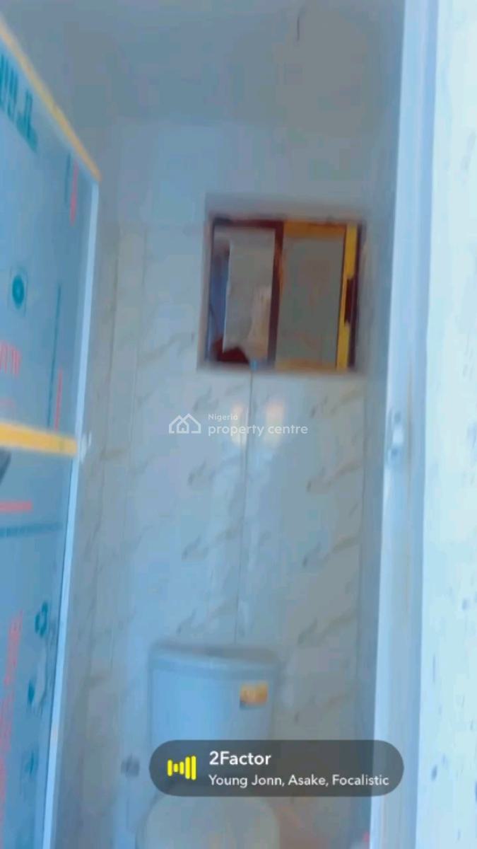 Standard and Executive 2 Bedroom Fla, Oyadiran Estate, Sabo, Yaba, Lagos, Flat / Apartment for Rent