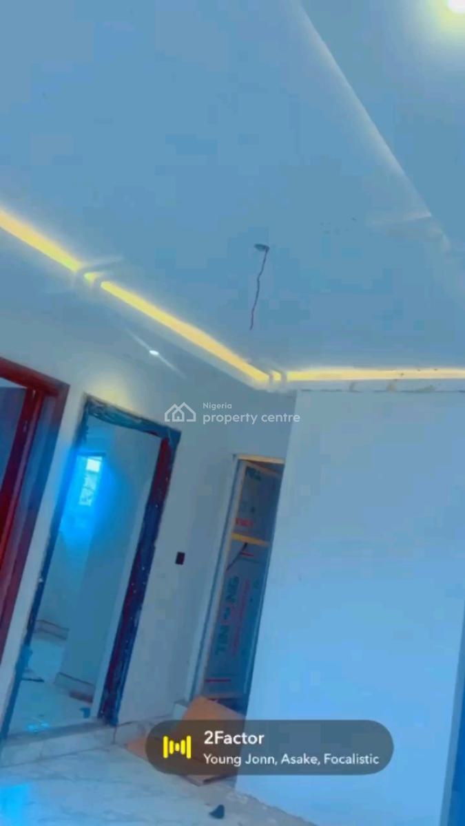 Standard and Executive 2 Bedroom Flat, Oyadiran Estate, Sabo, Yaba, Lagos, Flat / Apartment for Rent