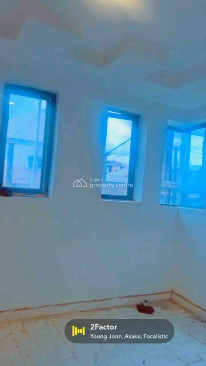Standard and Executive 2 Bedroom Flat, Oyadiran Estate, Sabo, Yaba, Lagos, Flat / Apartment for Rent