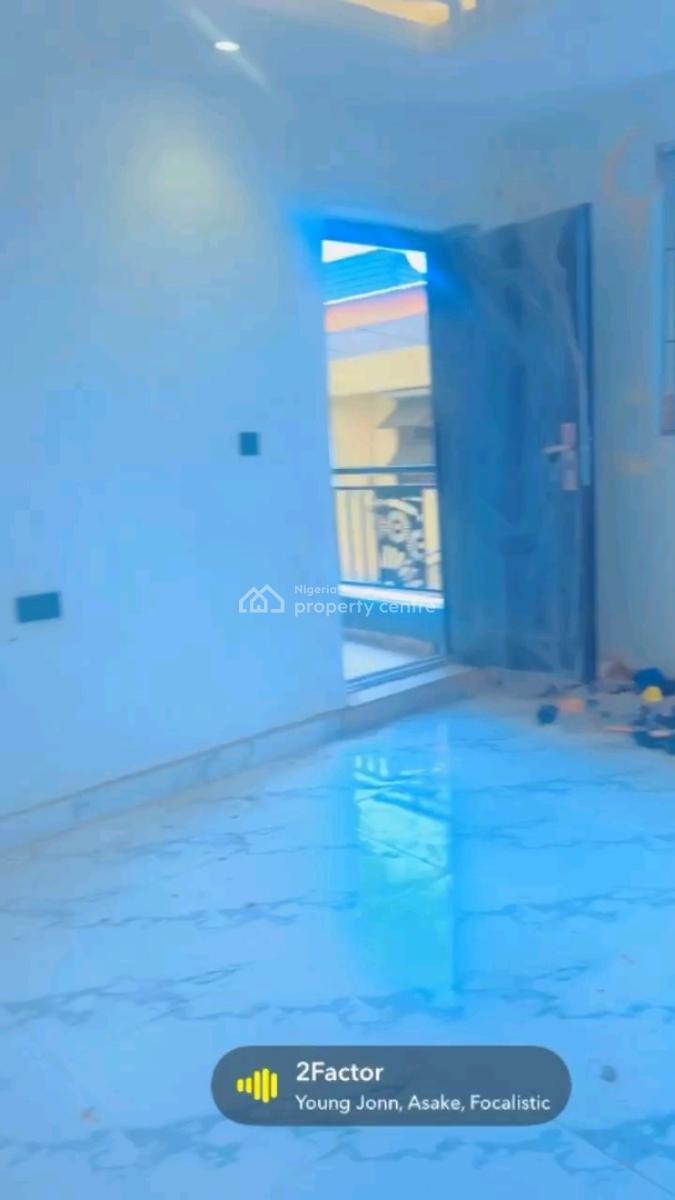 Standard and Executive 2 Bedroom Flat, Oyadiran Estate, Sabo, Yaba, Lagos, Flat / Apartment for Rent