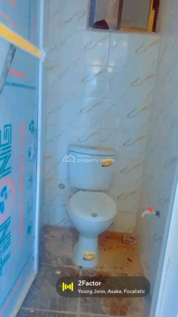 Standard and Executive 2 Bedroom Flat, Oyadiran Estate, Sabo, Yaba, Lagos, Flat / Apartment for Rent