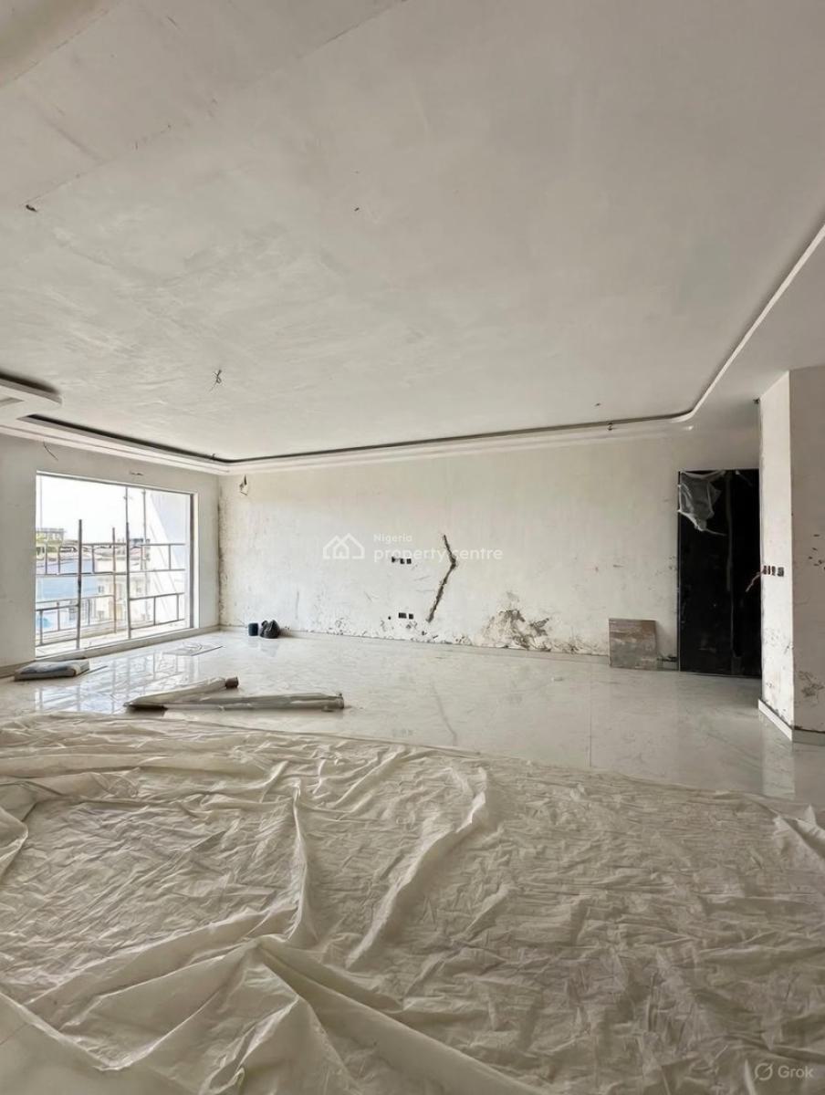 Luxury 2 Bedroom Apartment, Lekki Phase 1, Lekki, Lagos, Block of Flats for Sale