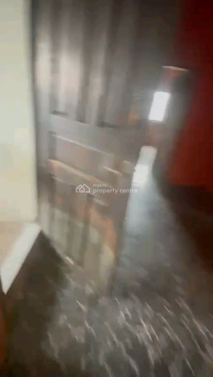 3 Bedroom Flat ( Renovation Going on) with  3toilets & 2 Baths, Alagomeji, Yaba, Lagos, Flat / Apartment for Rent