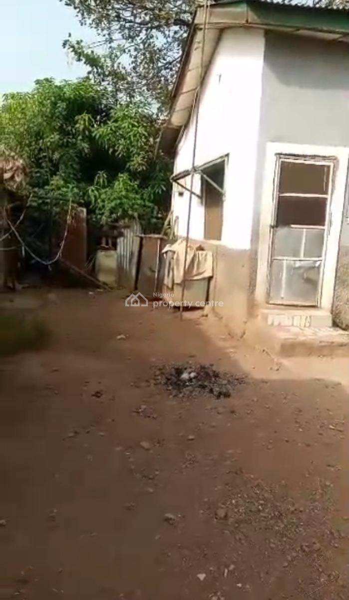 3 Bedroom Demolishable Bungalow on 700sqm Landsize, Fha (f.h.a), Lugbe District, Abuja, Detached Bungalow for Sale