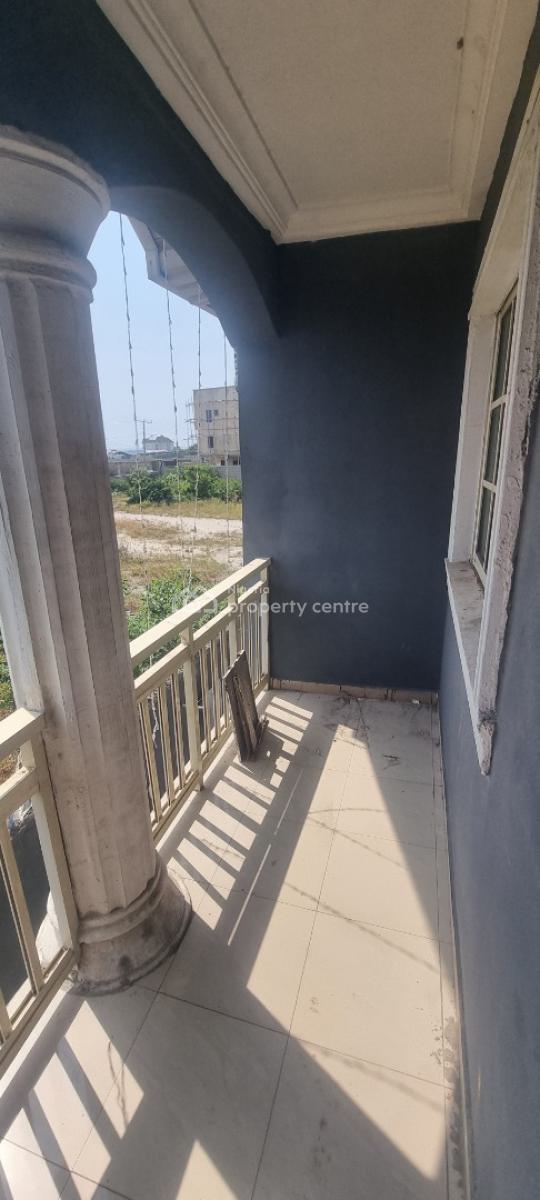 Well Maintained 2 Bedroom Flat, Tina Johnson Close Behind Coastal Road, Lekki, Lagos, Flat / Apartment for Rent