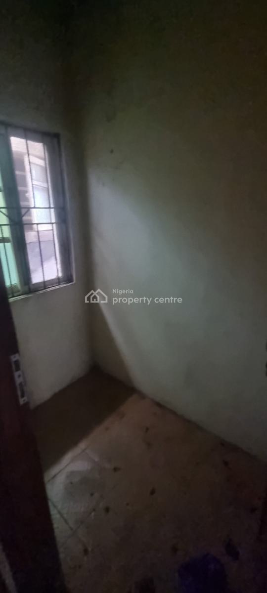 Well Maintained 2 Bedroom Flat, Tina Johnson Close Behind Coastal Road, Lekki, Lagos, Flat / Apartment for Rent