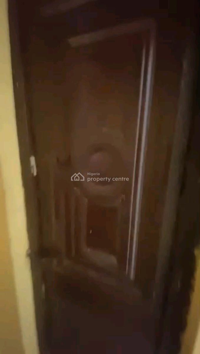 a Neatly Used and Standard Roomself Contain, Upstairs, Off Pedro Road, Shomolu, Lagos, Self Contain (single Rooms) for Rent