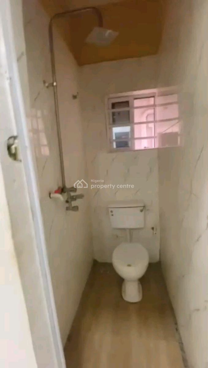 a Neatly Used and Standard Room Self Contain, Off Pedro Road, Shomolu, Lagos, Self Contain (single Rooms) for Rent