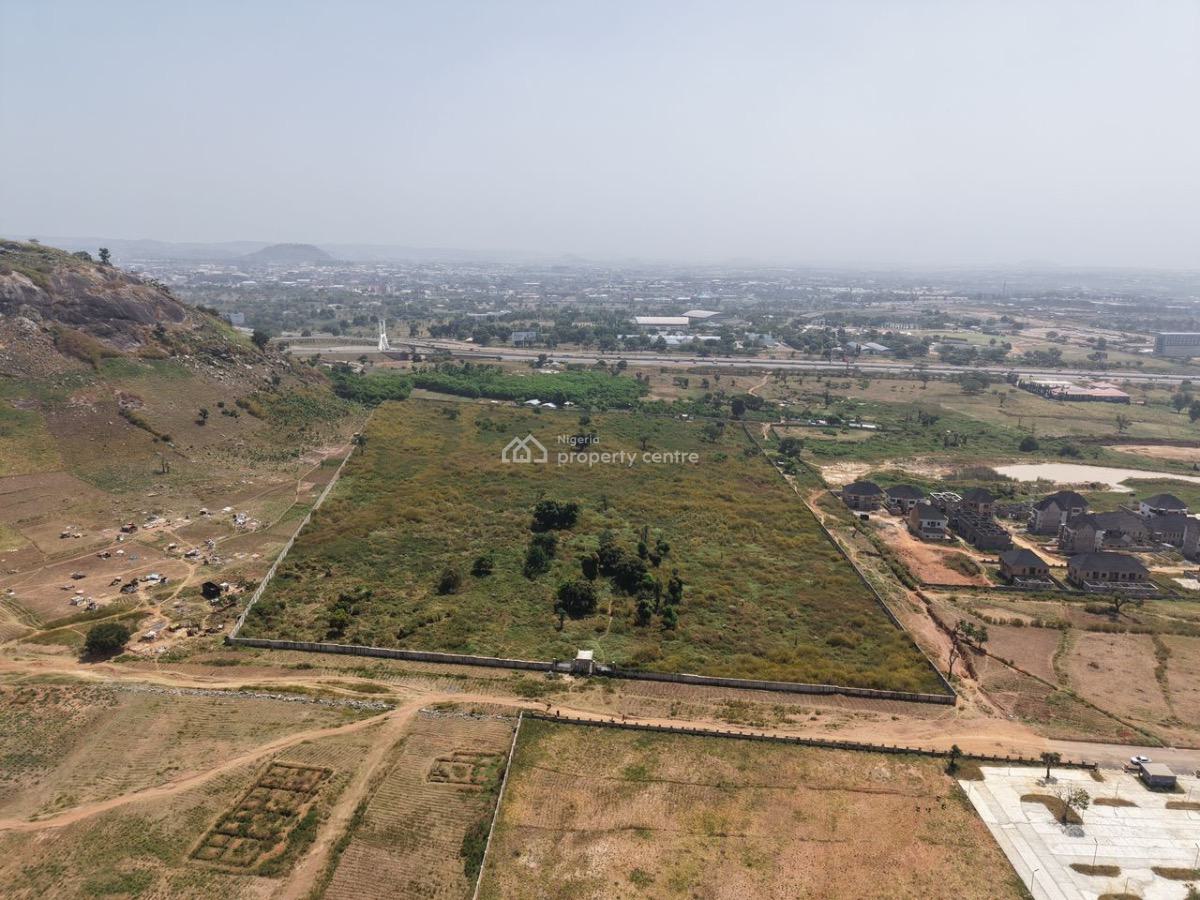 Land 9.25 Hectares  Asking Price: #12 Billion (negotiab, Wuye, Abuja, Mixed-use Land for Sale