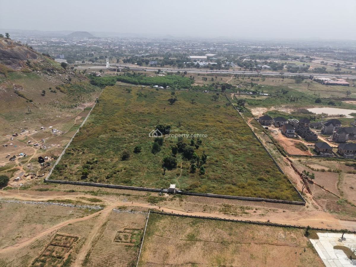 Land 9.25 Hectares  Asking Price: #12 Billion (negotiab, Wuye, Abuja, Mixed-use Land for Sale