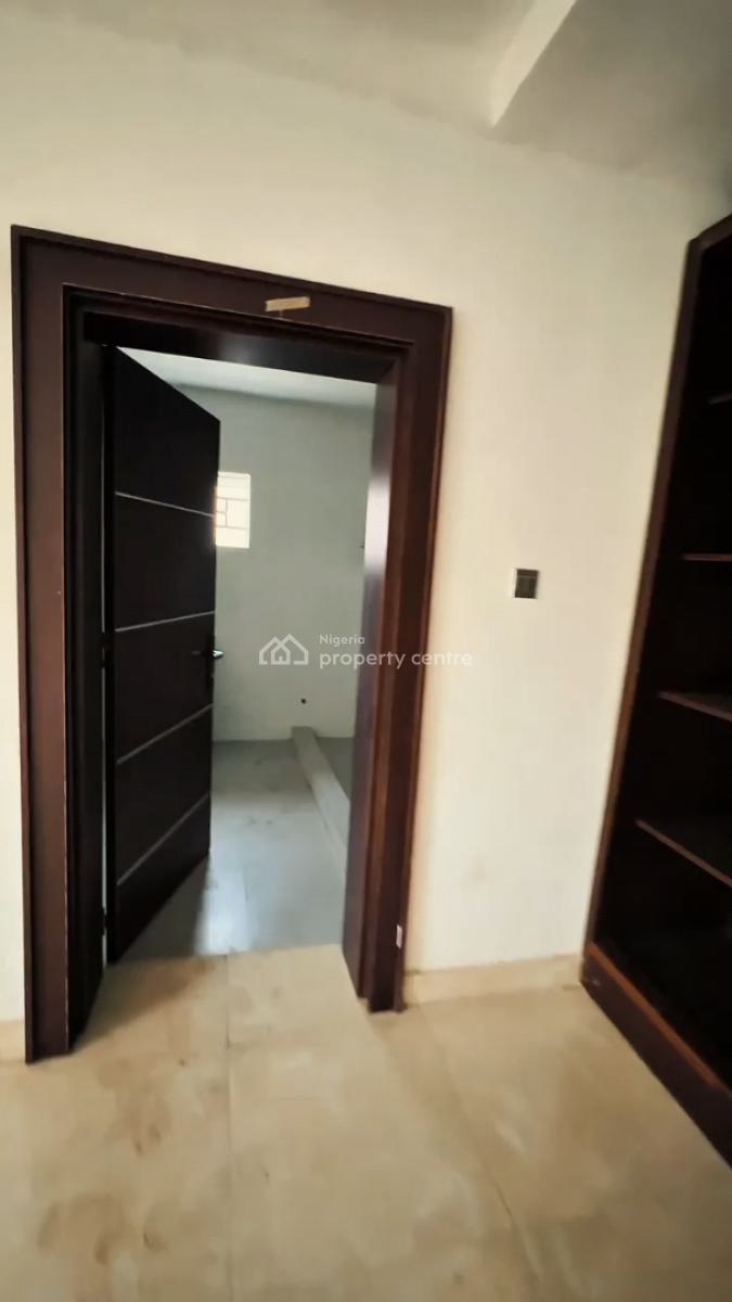 5bedrooms Duplex with 2rooms Bq, Inside Estate, Guzape District, Abuja, Detached Duplex for Rent