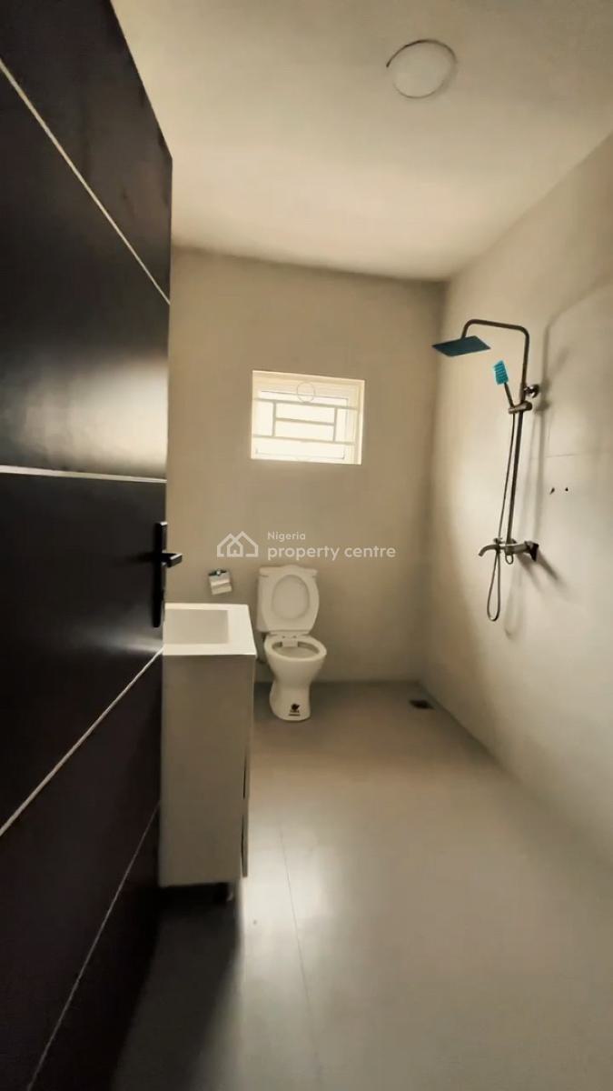 5bedrooms Duplex with 2rooms Bq, Inside Estate, Guzape District, Abuja, Detached Duplex for Rent