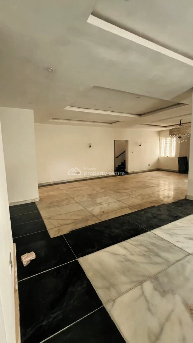 5bedrooms Duplex with 2rooms Bq, Inside Estate, Guzape District, Abuja, Detached Duplex for Rent