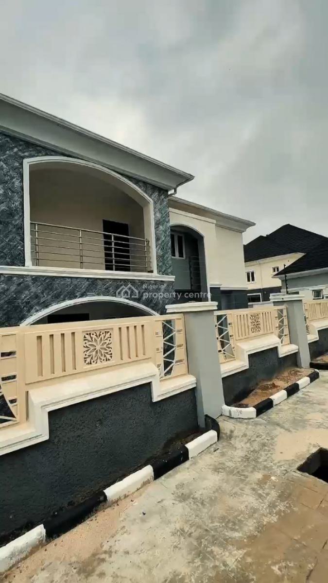 5bedrooms Duplex with 2rooms Bq, Inside Estate, Guzape District, Abuja, Detached Duplex for Rent