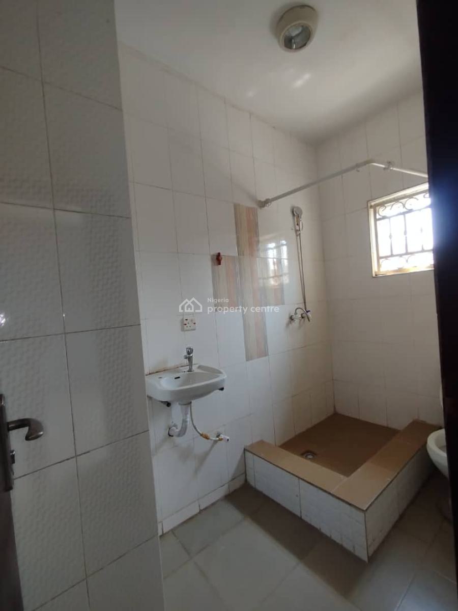 a Luxury 3 Bedrooms Flat, Lakowe Axis, Abijo, Lekki, Lagos, Flat / Apartment for Rent