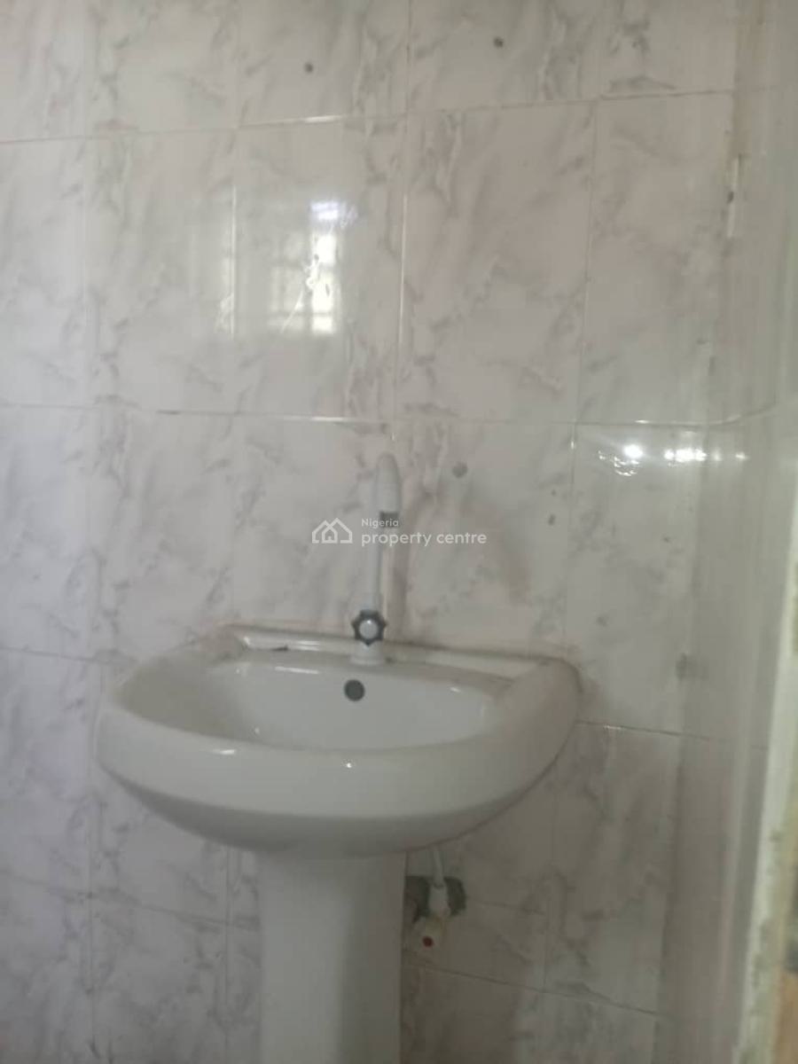 a Luxury 3 Bedrooms Flat, Peace Ville Estate, Badore, Ajah, Lagos, Flat / Apartment for Rent