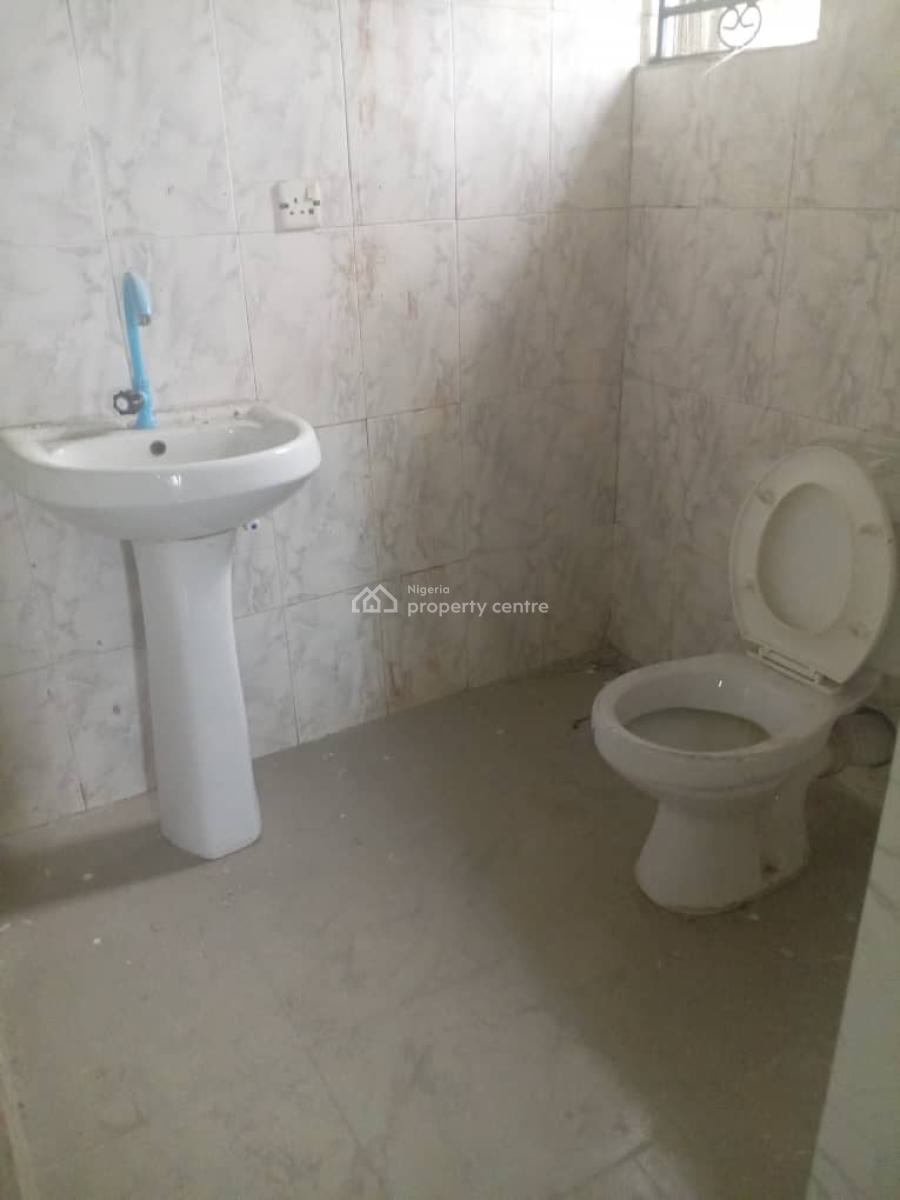 a Luxury 3 Bedrooms Flat, Peace Ville Estate, Badore, Ajah, Lagos, Flat / Apartment for Rent